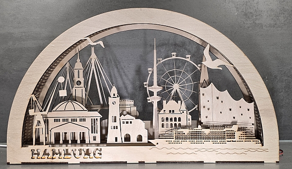 Schwibbogen mit der Skyline von Hamburg